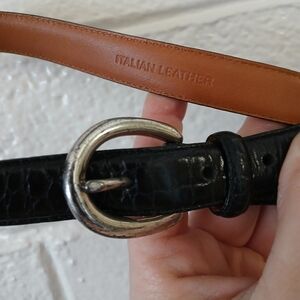 Lauren Ralph Lauren Embossed Italian Leather 100% Brass Buckle Belt.